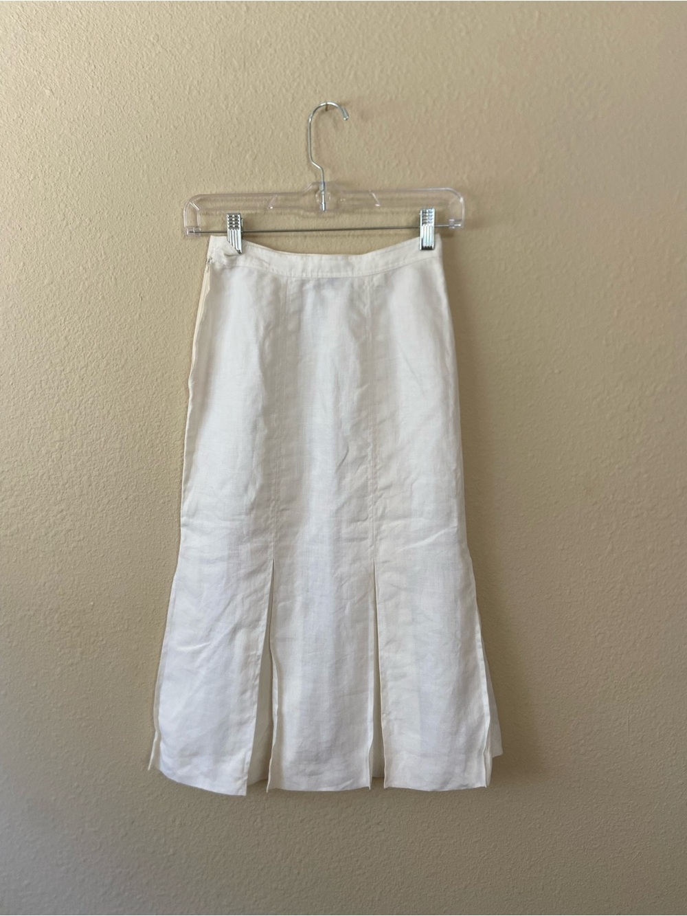 Vintage Valentino Miss V Cream Linen Pleated Skirt